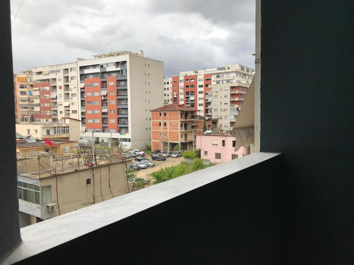 Home Sweet Home 1 - Guest House Tirana Buitenkant foto